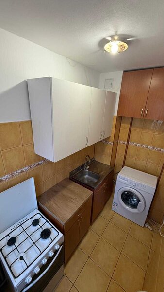 Iancului, Elev Stefanescu, langa metrou Piata Iancului,